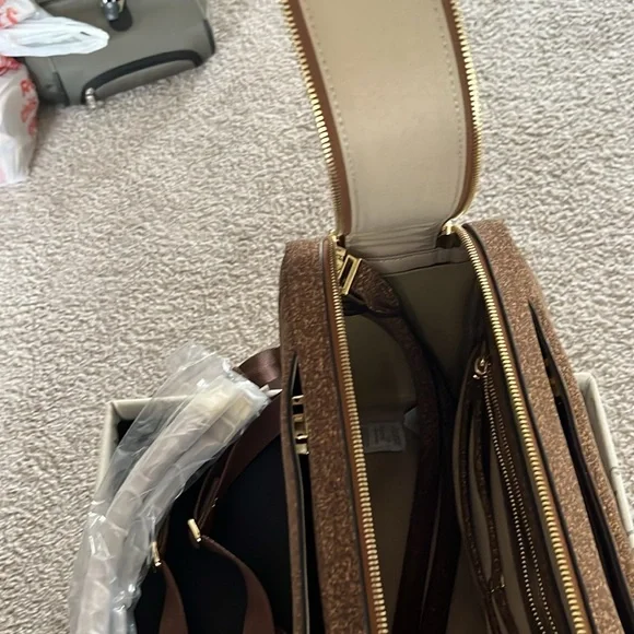 La Mansio Air in Cork w/ straps and pads - Picture 6 of 9